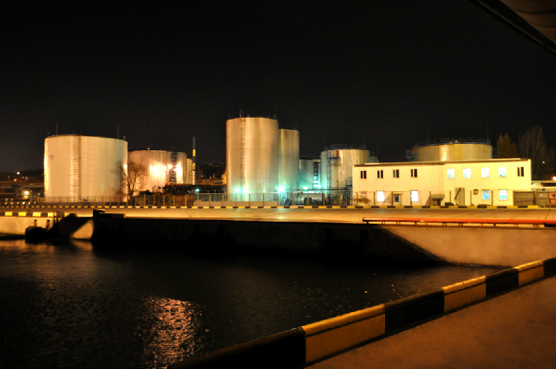 Основна спеціалізація Одеського Портового Виробничо-перевалочного комплексу - експортно-імпортні операції з наливними харчовими вантажами.